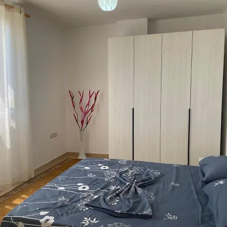 Geen House Vlorë